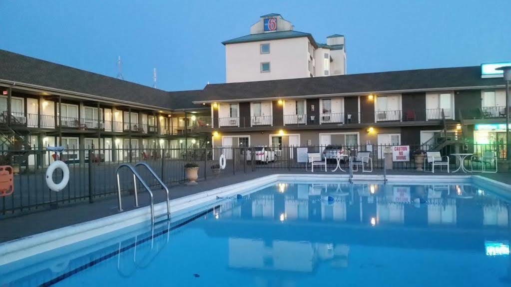Niagara Falls Courtside Inn Bagian luar foto